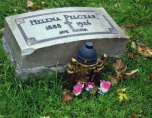 Grób w którym pochowana jest Helena Pelczar