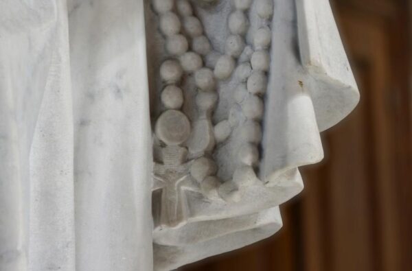 Błogosławiony Jan Ruysbroeck. Fragment rzeźby w katedrze w Brukseli-kopia