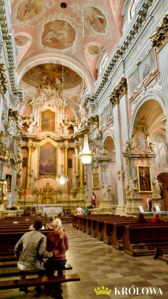 Ołtarz w kościele pw. św. Teresy