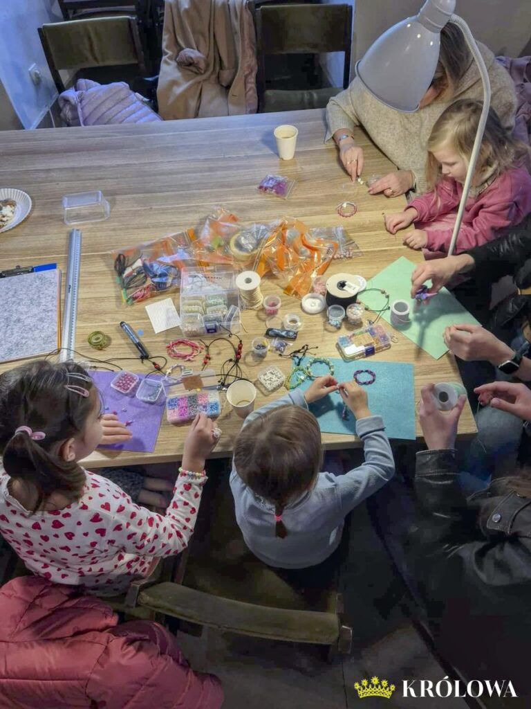 Warsztaty z tworzenia różańców