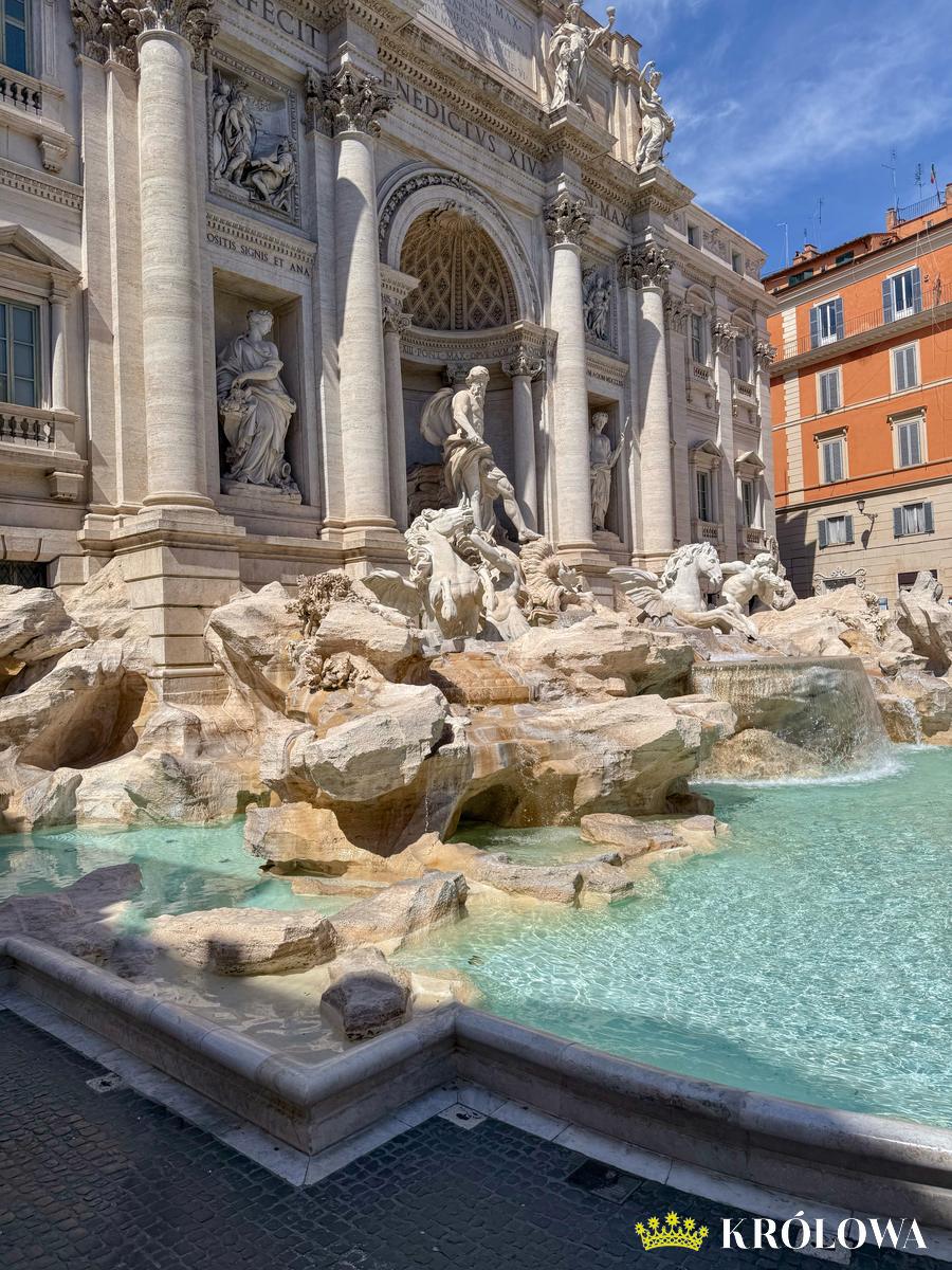 Fontanna di Trevi (1735-1776 r.)