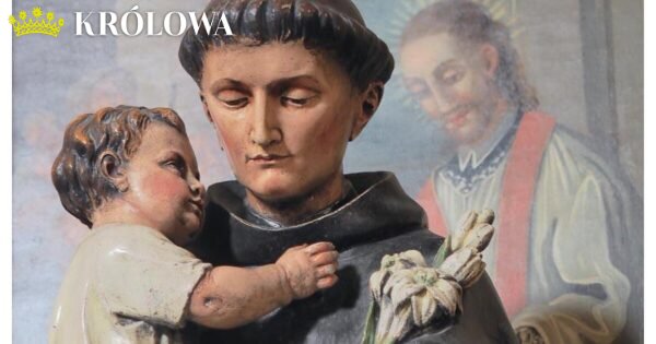 Figura św. Antoniego z Dzieciątkiem w kościele ojców franciszkanów.